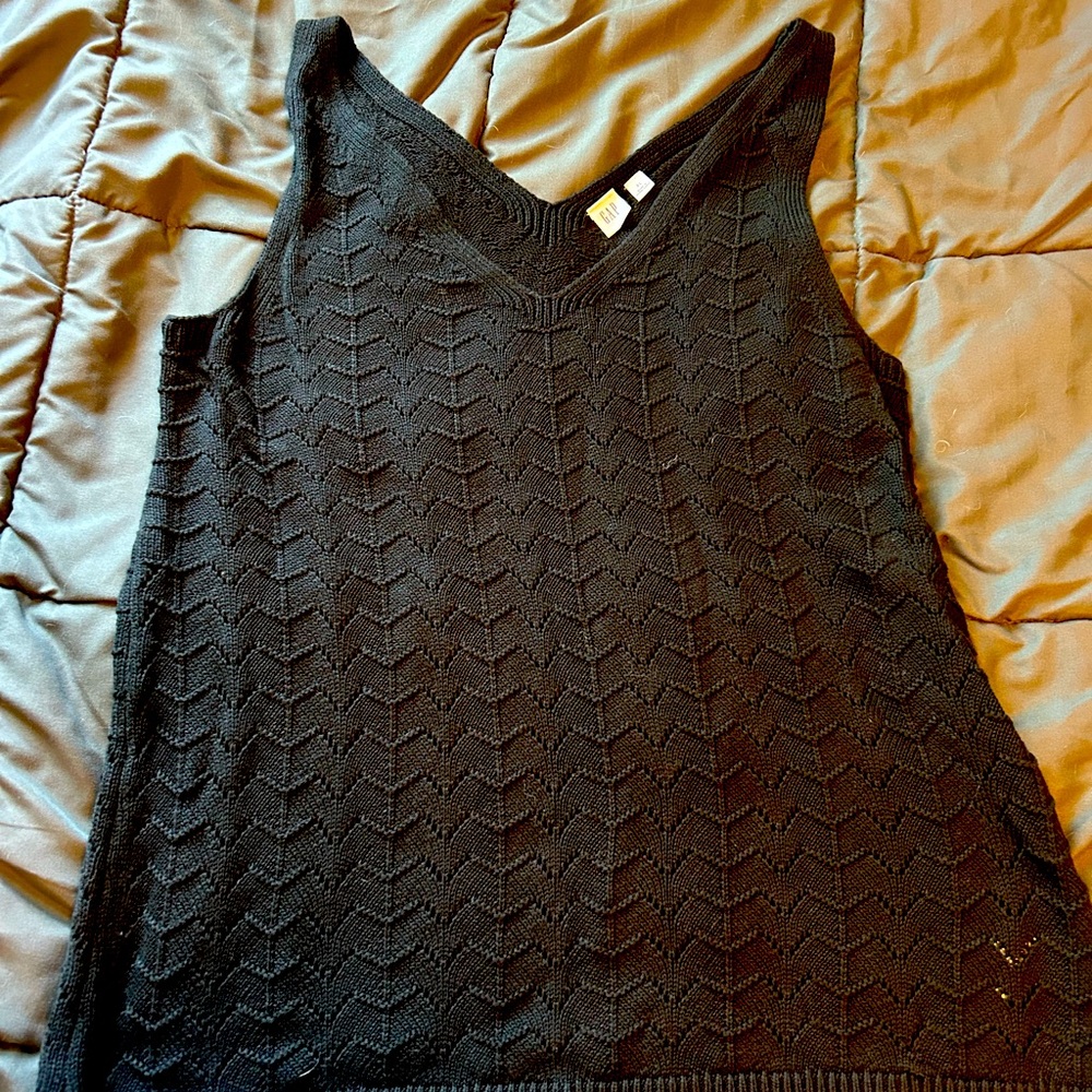 Black sweater tank. Gap brand. Only worn once.